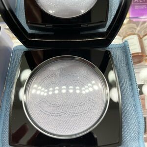 New Limited Edition CHANEL Coco Denim Illuminating Powder with Blue Pouch